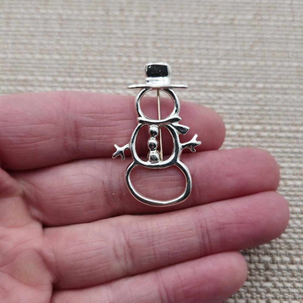 Sterling Silver Cute Snowman Pin Brooch A3332